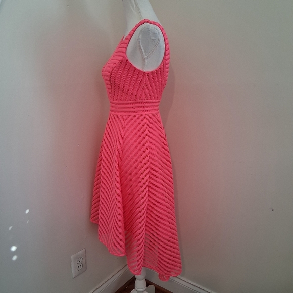Lilly Pulitzer Tilly Crochet High Low Midi Dress In Pink Size X-Small NWT - Picture 3 of 10